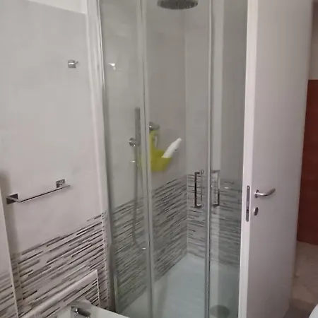 Pensión Super Con Uso Cucina Cagliari