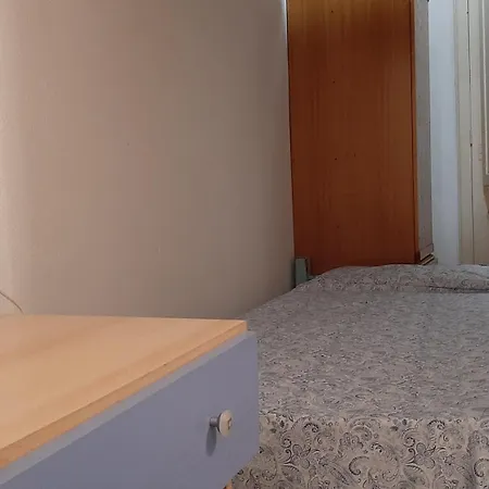 Pensión Super Con Uso Cucina Cagliari