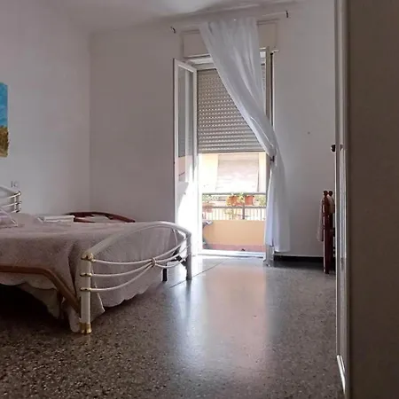 Super Con Uso Cucina Pensión Cagliari